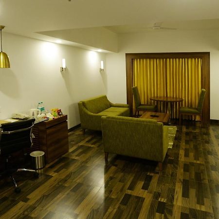 Lemon Tree Hotel Coimbatore Extérieur photo